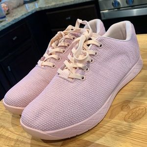 NOBULL shoes. Size 7.5 in mens 9 in womens $65